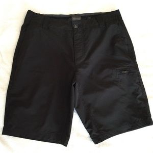 Men’s XeroXposure Black Golf Shorts, travel serie